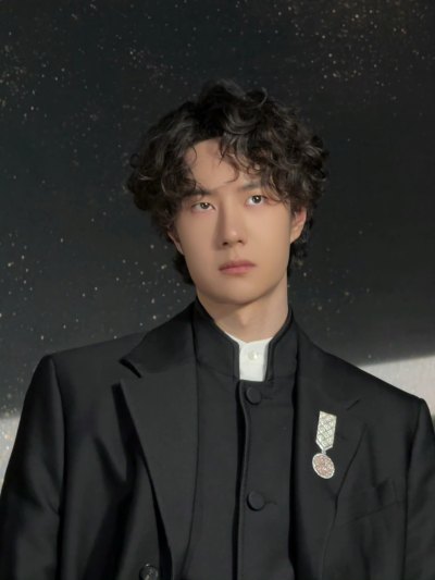 #王一博[超话]# · #微博之夜#
Live一下[收到]@UNIQ-王一博 ​​​