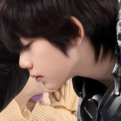 幸福的养猪家庭