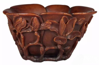 犀角玉兰荔枝纹杯  明末清初
观复博物馆藏
