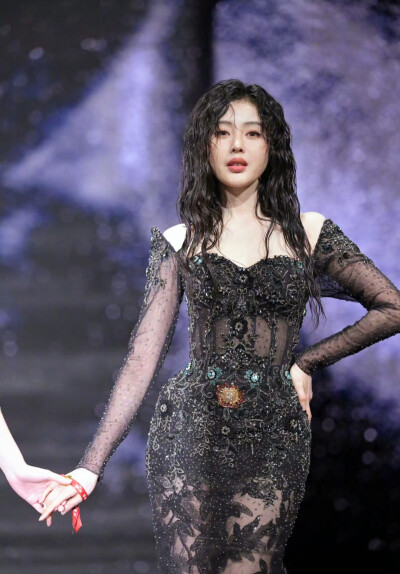 张天爱/于文文/卢昱晓/佘诗曼/容祖儿