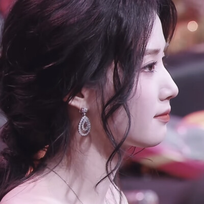 我媳妇儿真的好美。。。