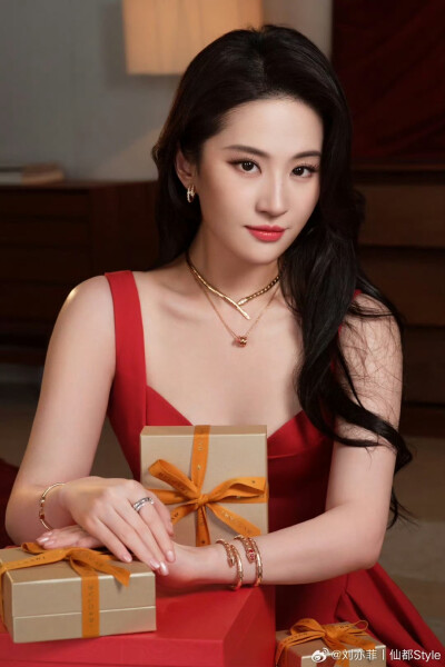 刘亦菲宝格丽全球品牌代言人2026.1.27