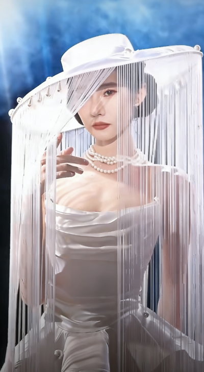 Yumi Katsura，“Positano ”系列中的 仙山雨