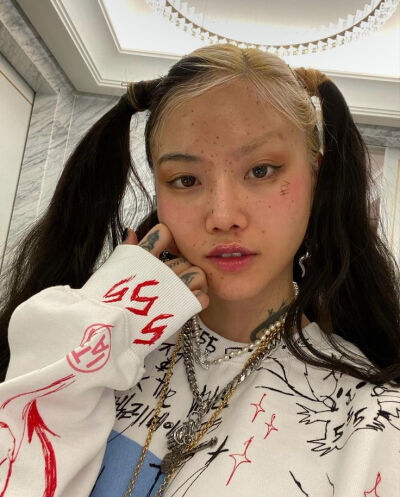 if u like melovemealot too