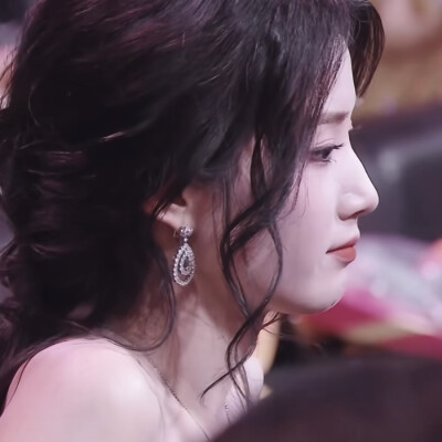 我媳妇儿真的好美。。。