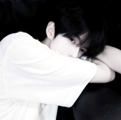 人总是这样 拥有了就抛弃 腻了就背叛 不如意就诋毁