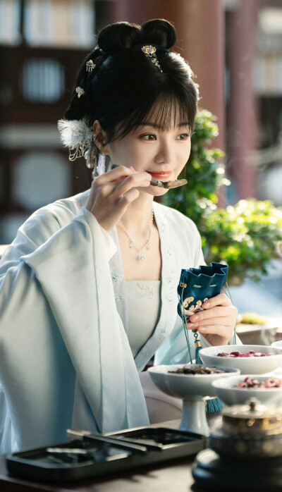 胡意旋《成何体统》谢永儿