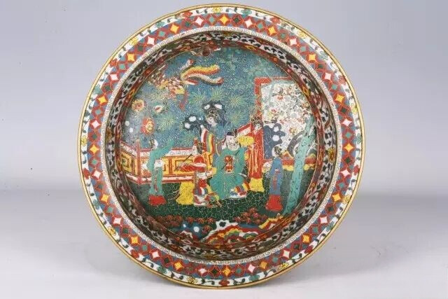 景泰蓝“吹萧引凤”纹折沿洗  明晚期
观复博物馆藏
