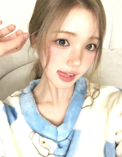 hearts2hearts yuha柳河岚