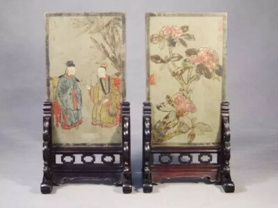 紫檀底座绿石彩绘人物花卉带文字小砚屏 清代
观复博物馆藏
