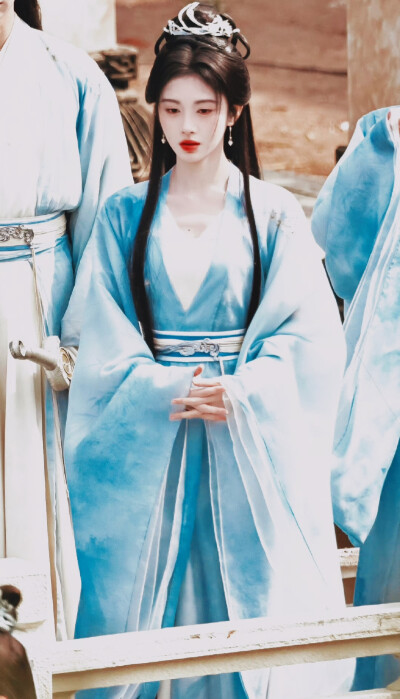 鞠婧祎