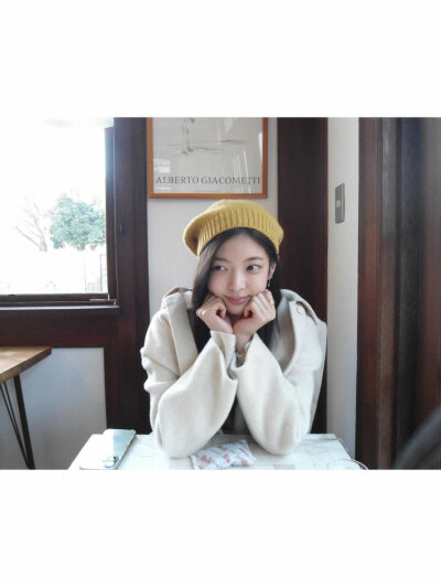 lia_loves___​​​