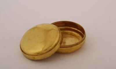 唐代  金盖盒
上海观复博物馆藏
