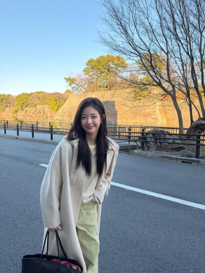 lia_loves___​​​