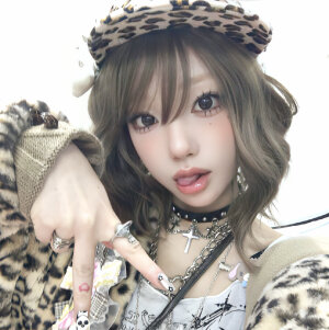 女2
