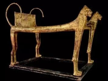 公元前1341-前1323年
埃及法老图坦卡蒙的祭祀床
