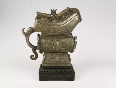 明末清初  铜错金饕餮纹觥
观复博物馆藏
