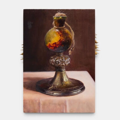 Teodora Axente，The Lily Rises From the Cup，2025年，木板油画，23 × 16 厘米