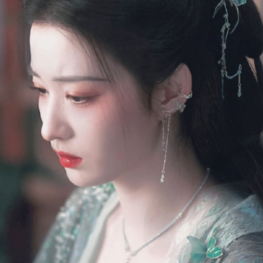 春入眉心两点愁