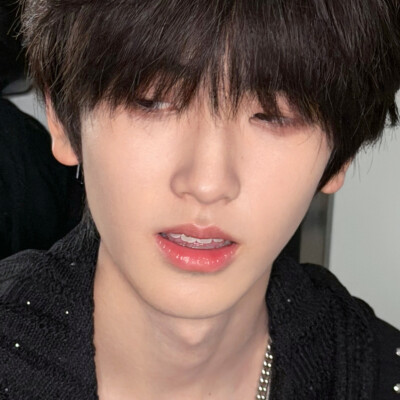 浩宇哥可以穿孔吗可以打耳洞吗