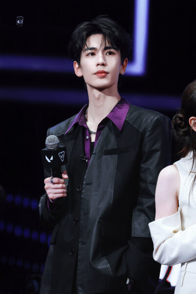 cr.PUPPY1230丨张凌赫