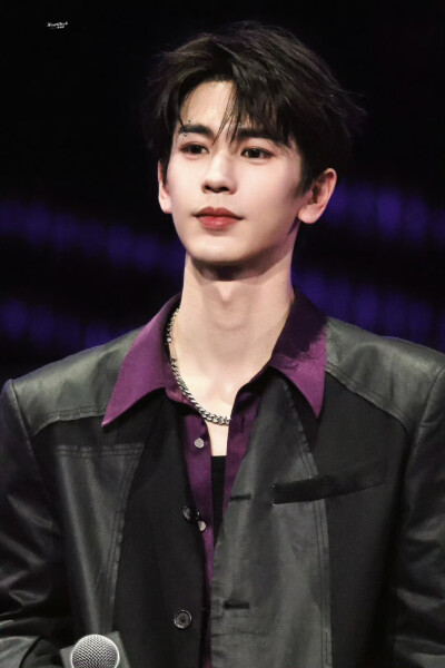 cr.Heartthrob-张凌赫