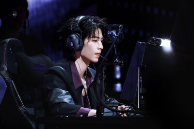 cr.PUPPY1230丨张凌赫