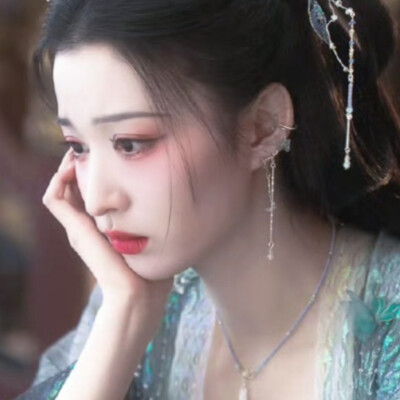 春入眉心两点愁