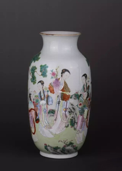 清乾隆  粉彩七仙女献瑞观音瓶
观复博物馆藏
