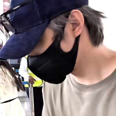 虹之间