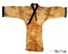 西汉  素纱襌[dān]衣
 湖南省博物馆藏
