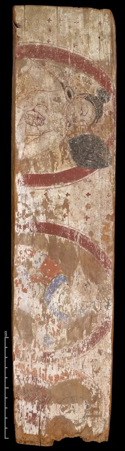 带有鼠神形象（中间）的木板
塔克拉玛干丹丹乌里克出土
大英博物馆藏
 
