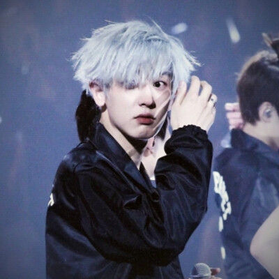 在网盘里翻到了22年的图