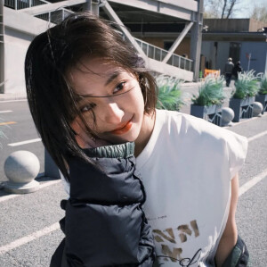 女头