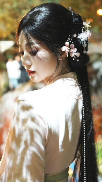 成何体统 谢永儿 胡意璇