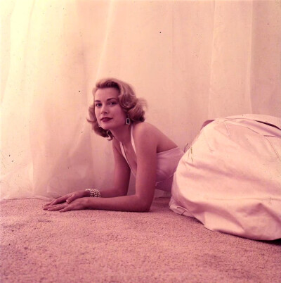 格蕾丝·凯利，1953年。 ​​​