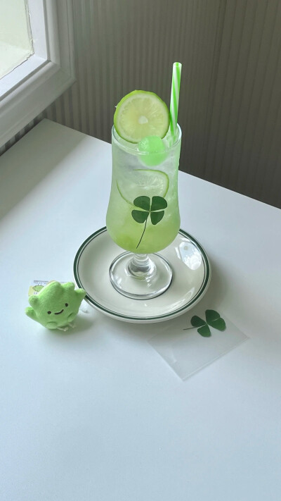 绿色系壁纸 四叶草壁纸