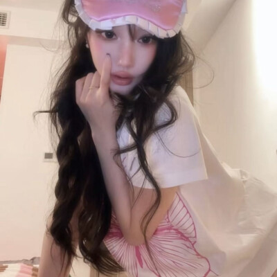 雅雅的图（拿图收藏点赞关注 白嫖滚）