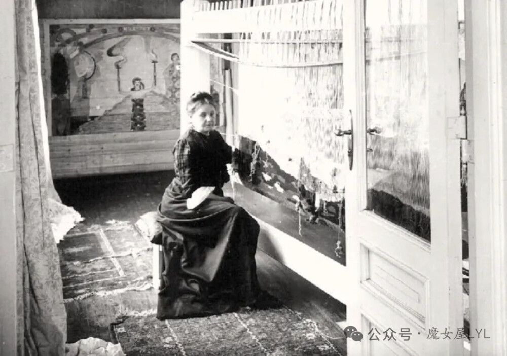 弗里达·汉森 Frida Hansen
1855年3月8日-1931年3月12日
是一位挪威新艺术运动风格的纺织艺术家。她被誉为挪威和欧洲挂毯之间的桥梁，她的多幅织造作品被认为是近代欧洲纺织艺术的巅峰之作。
