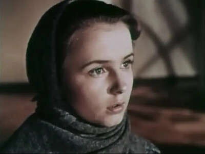 柳德米拉·科雷洛娃
出生日期：1938年10月
Lyudmila Ivanovna Krylova