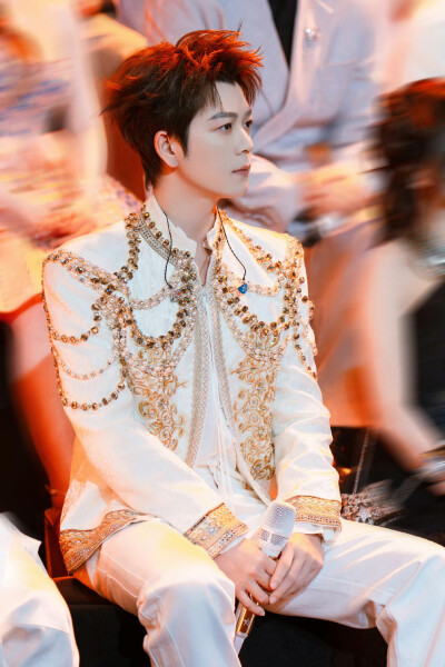 光从东方来260205王栎鑫
