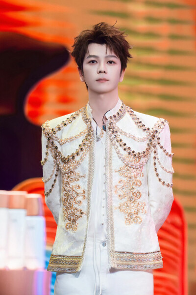 光从东方来260205王栎鑫
