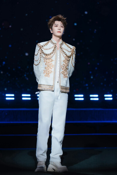 光从东方来260205王栎鑫
