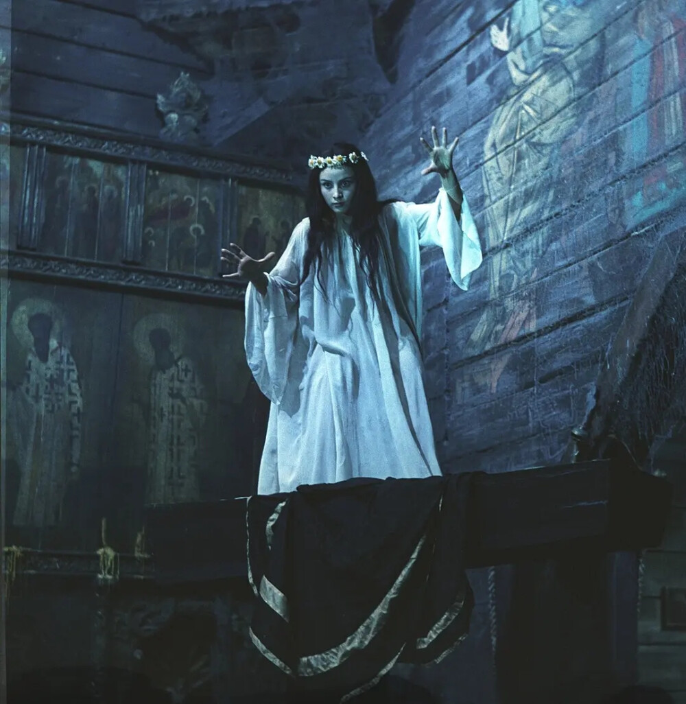 纳塔利娅·瓦利
Natalya Varley
1947年6月22日
罗马尼亚,康斯坦察
1967苏联电影《邪灵》