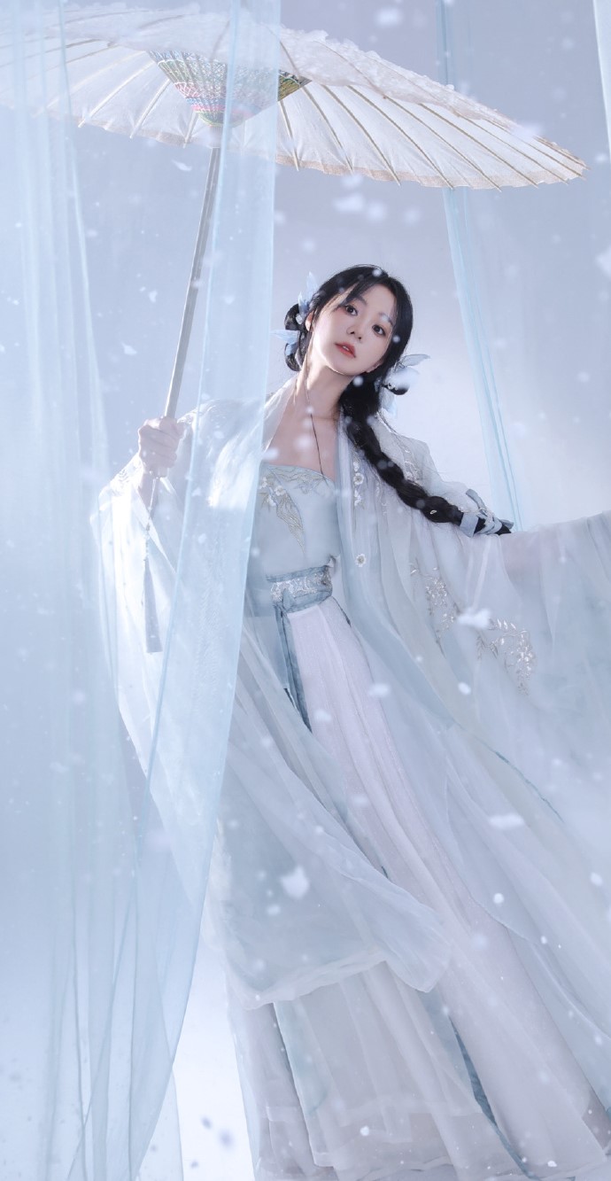 胡意旋《成何体统》谢永儿