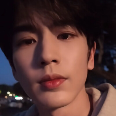 萌的小女子悠哉悠哉