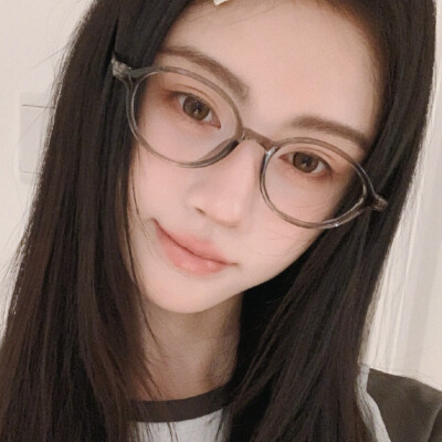 (ˊo̴̶̷̤ ̫ o̴̶̷̤ˋ)