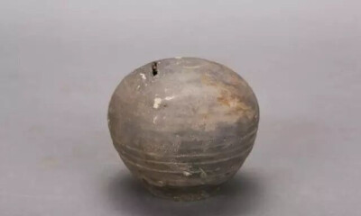 宋代 灰陶扑满
观复博物馆藏
