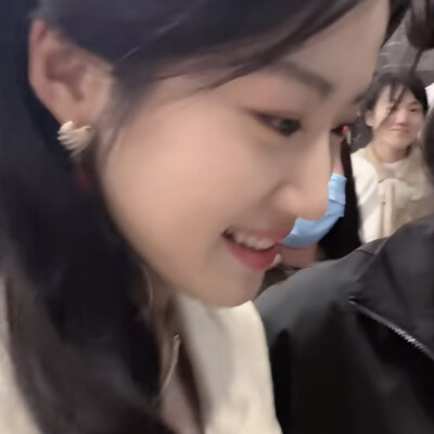 一如既往的貌美