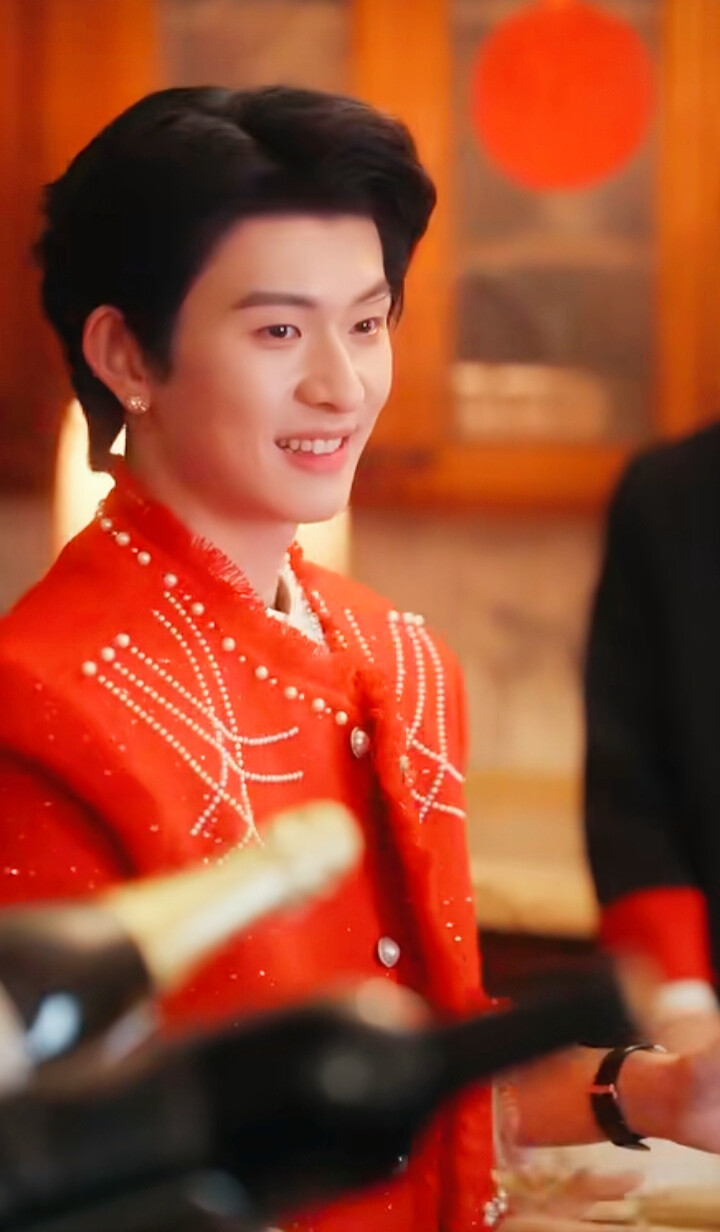 陈添祥/十八岁太奶奶驾到之重整家族荣耀